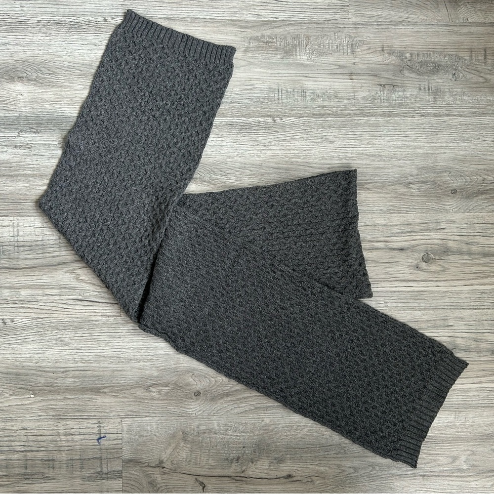 Cozy Gray Soft Waffle Knit Scarf‎